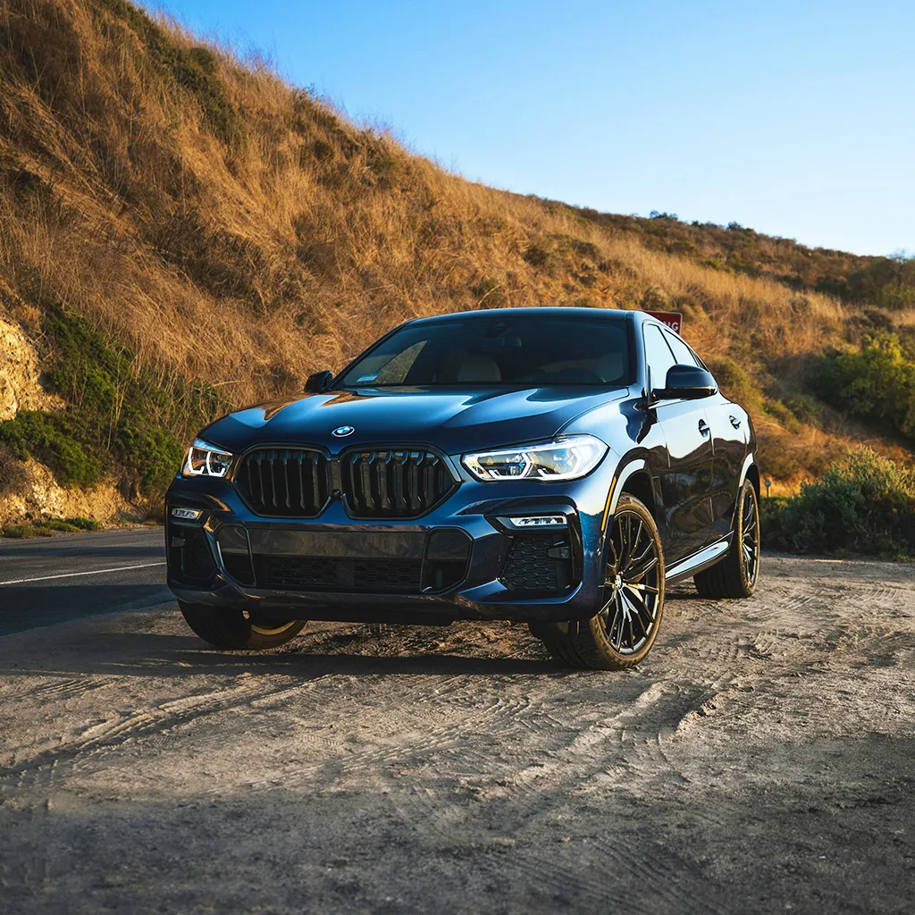 BMW auto v přírodě